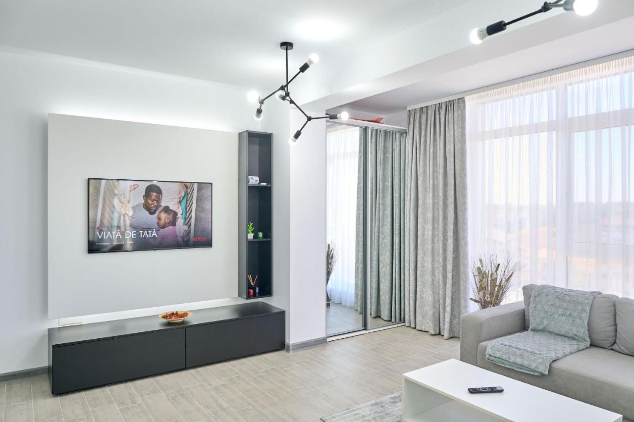 Seascape Apartment Spa N Pool Beach Resort Mamaia Esterno foto