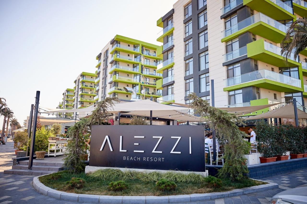 Seascape Apartment Spa N Pool Beach Resort Mamaia Esterno foto