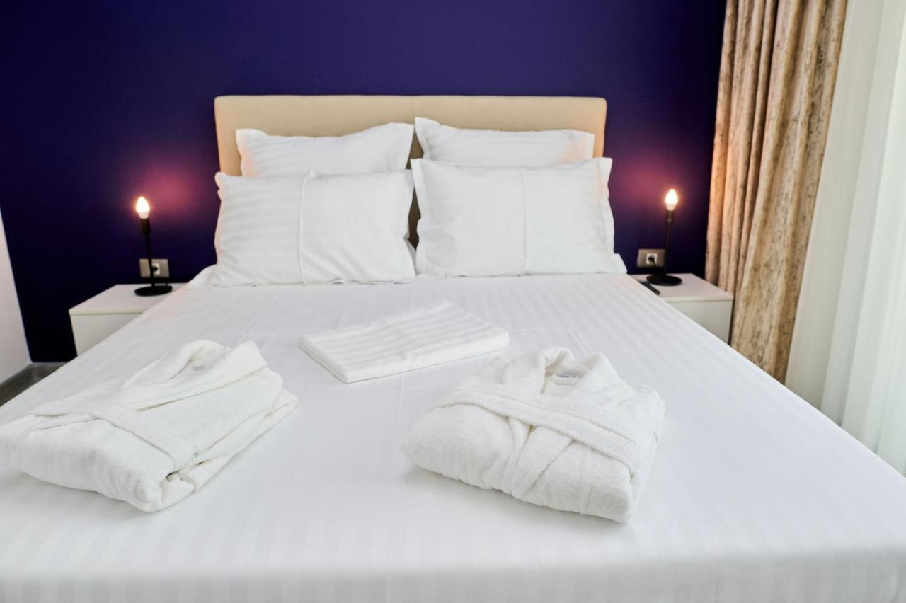 Seascape Apartment Spa N Pool Beach Resort Mamaia Esterno foto